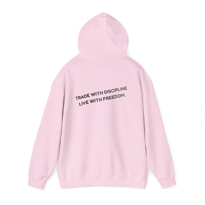 Sudadera con Capucha — "Opera con Disciplina, Vive con Libertad" Pullover Motivacional Minimalista