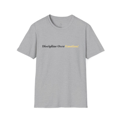 Grafisches T-Shirt „Disziplin vor Komfort“